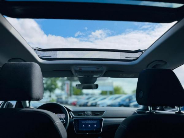 SKODA SUPERB Style 2.0 TDI 150cv DSG7+Toit pano+Sound CANTON+Sièges av/ar chauff+Attelage Elec