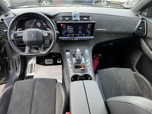 DS DS 7 CROSSBACK Performance Line 1.5 BlueHDi 130cv EAT8 + Aide au stationnement avant/arrière