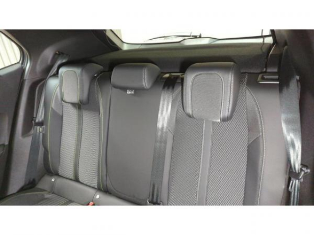 PEUGEOT 2008 GT Hybrid 136cv e-DCS6+Pack Vision Navigation Drive Assist Plus+Toit ouvrant+NEUF 0KM
