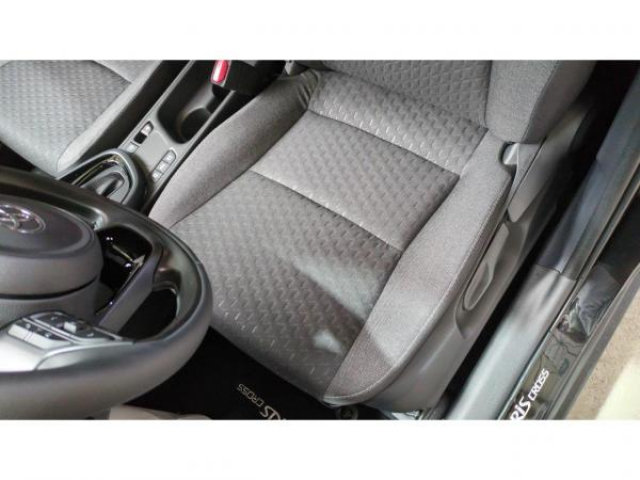 TOYOTA YARIS CROSS DESIGN HYBRIDE 130cv BVA 2WD + Pack Hiver + Pack Aide à la conduite + NEUF 0KM
