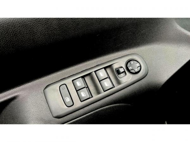 OPEL combo life Edition 1.5 CDTI 130cv + Toit Panoramique + Radars AV et AR + Affichage tête haute + RS