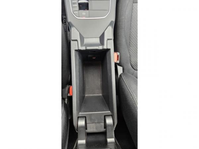 BMW SERIE 1 Advantage 116dA + Carplay + Radar AV et AR + Régulateur de vitesse + Ja16