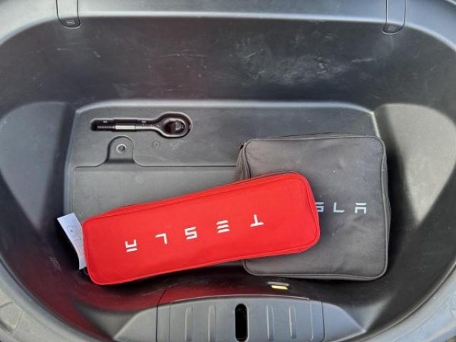 TESLA MODEL 3 RWD Standard Plus 50kWh  TVA RECUPERABLE