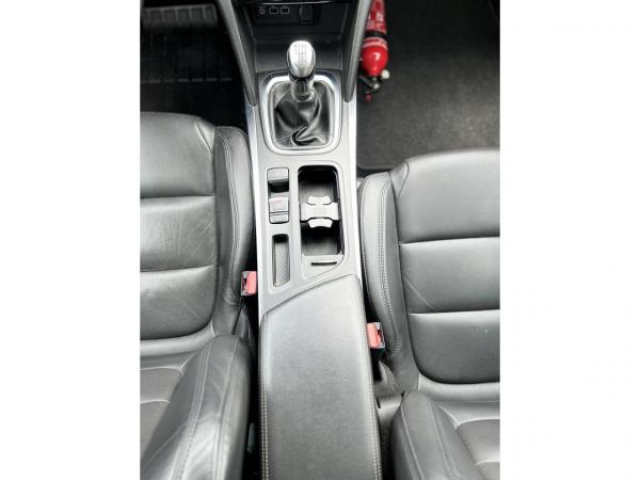 RENAULT Megane Estate Intens 1.5 Blue dCi 115cv + Bose Sound System + Pack Cuir + Easy Parking