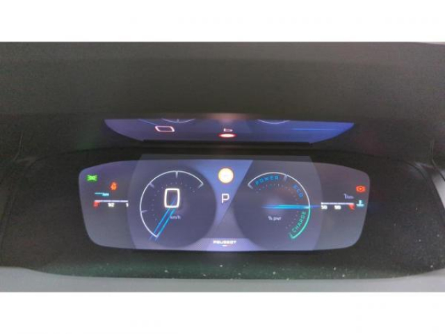 PEUGEOT 2008 GT Hybrid 136cv e-DCS6+Pack Vision Navigation Drive Assist Plus+Toit ouvrant+NEUF 0KM