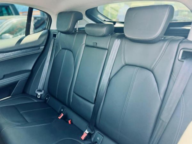 ALFA ROMEO STELVIO Super Pack Linea Rossa 2.2D 160cv BVA + Sellerie simili cuir + Vitres arrière surteinté