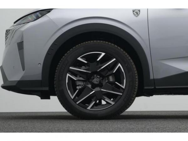 PEUGEOT 5008 GT Hybrid 145 e-DCS6 + Toit Ouvrant + 360 Vision + Drive Assist Plus + Alcantara + NEUF 0KM