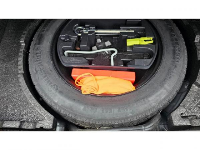 PEUGEOT 308 GT Pack 1.5 BlueHDi 130cv + Toit pano + Attelage + Pack Side Security + Roue de Secours