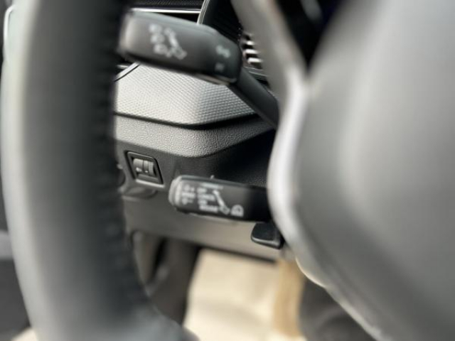 SKODA KAMIQ AMBITION 1.5 TSI 150cv + Virtual Cockpit + Pack Assistance de Conduite + Sieges AV Chauffant