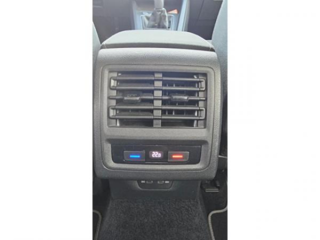 VOLKSWAGEN GOLF Life 2.0 TDI 116cv + Camera de Recul + Travel Assist + Keyless + Alarme + Dicover Pro + JA17