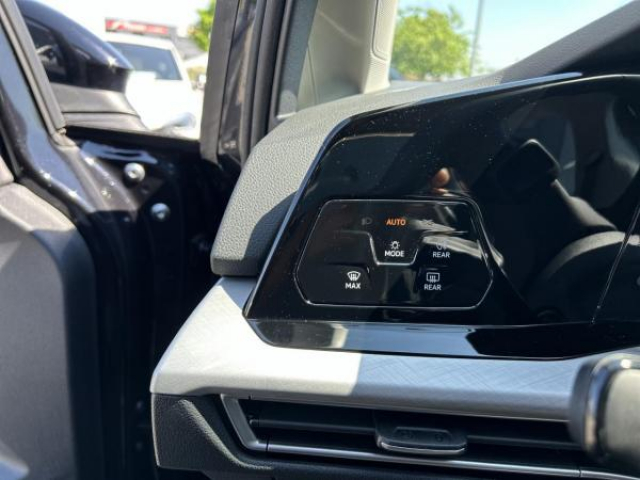 VOLKSWAGEN GOLF Life 1.0 eTSI 110cv DSG7 Inclus DISCOVER MEDIA