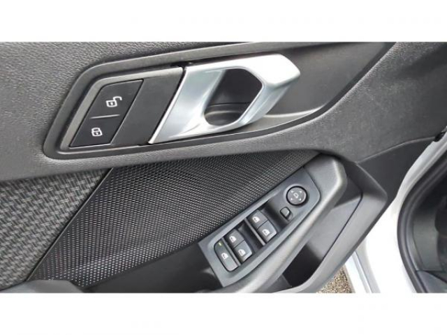 BMW SERIE 1 Advantage 116d + Carplay + Radar AV et AR + Régulateur de vitesse