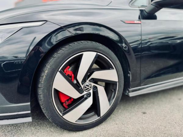 VOLKSWAGEN GOLF GTI Clubsport 300cv DSG7 MALUS INCLUS