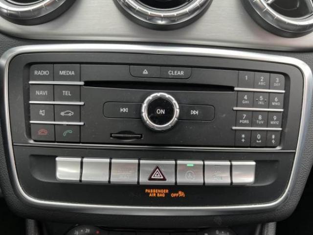 MERCEDES CLA SHOOTING BRAKE CLA 200D 136cv BV7G-DCT + Integration Smartphone + SimiliCuir