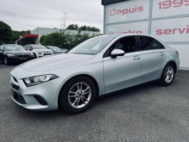 MERCEDES CLASSE A BERLINE Business Line 180d 7G-DCT + Camera de Recul + Sièges avant chauffants