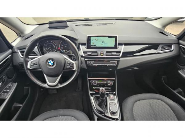 BMW serie 2 gran tourer Lounge 216d + Affichage Tete Haute + Camera de recul + Alarme + Navigation Pro