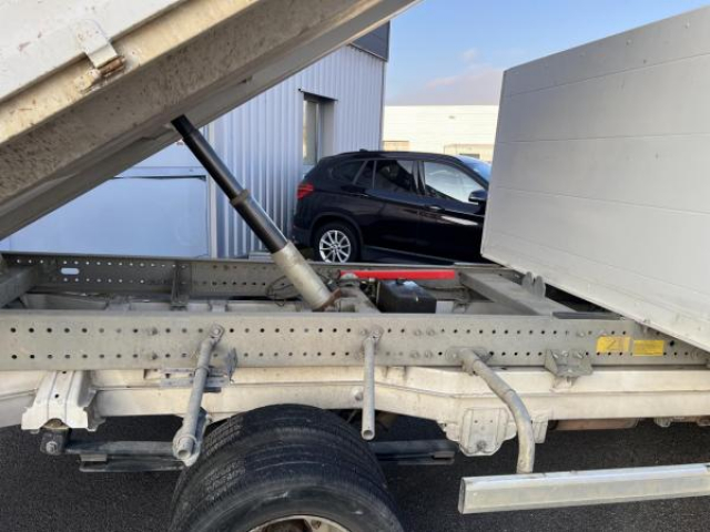 VOLKSWAGEN CRAFTER 50 Benne basculante Cabine simple 2.0L TDi 177cv + Attelage TVA RECUP