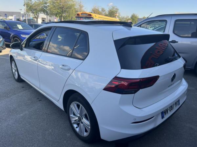 VOLKSWAGEN GOLF Life Plus 1.0 TSI 110cv + Toit ouvrant électrique + Vitres arrière surteintées