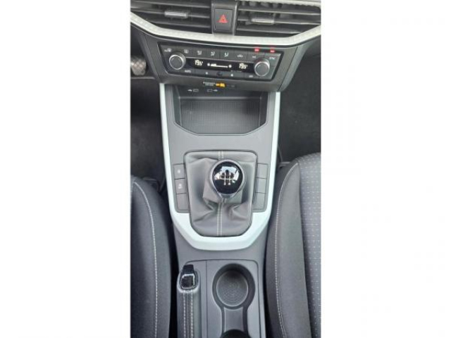 SEAT ARONA STYLE 1.0 TSI 95cv + Pack Spring + Aide au stationnement arrière