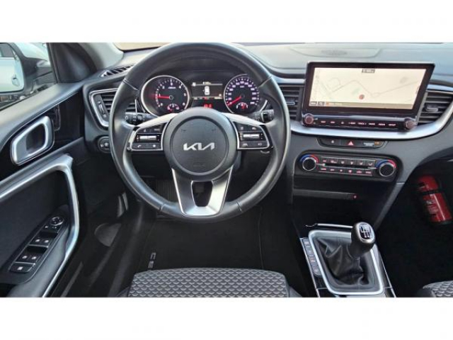 KIA CEE D SPORTSWAGON 1.6 CRDi MHEV 136cv PULSE