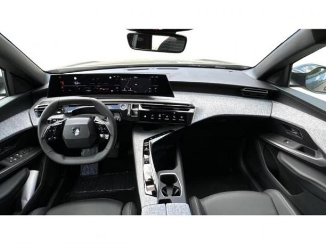 PEUGEOT 5008 Allure Hybrid 145cv e-DCS6 7 Places + Pack Panoramic Navigation + NEUF 0KM
