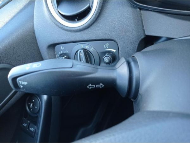 FORD FIESTA Trend 1.25i 82cv
