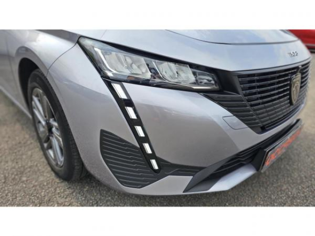PEUGEOT 308 SW ACTIVE PACK 1.5 BlueHDi 130cv EAT8 + Sièges AV chauffants + Attelage + Navigation connect