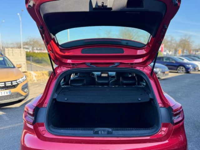RENAULT CLIO INTENS 1.6 E-Tech Hybride 140 BVA + Pack City 360 + Pack Hiver + EASY LINK avec écran 9,3