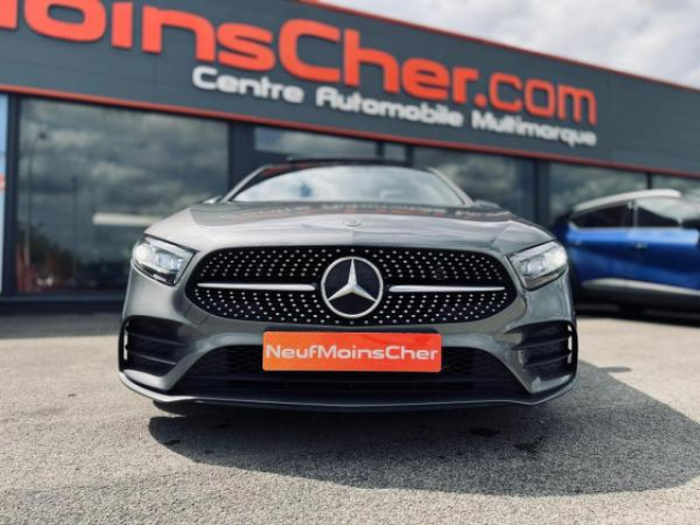 MERCEDES CLASSE A BERLINE AMG Line 200d 8G-DCT + Toit pano + LED Multibeam + Pack Sport Black + Carplay + Sieges AV Elec