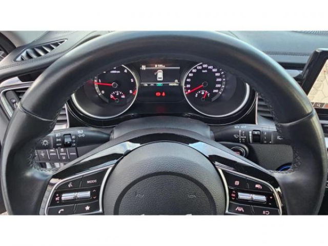 KIA CEE D SPORTSWAGON 1.6 CRDi MHEV 136cv PULSE