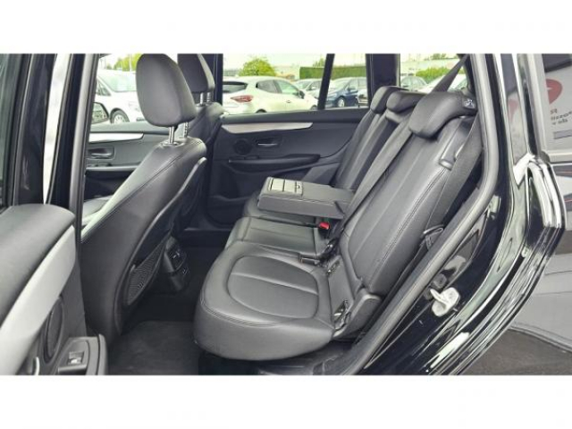 BMW serie 2 gran tourer Design 216d 7 places + Cuir + Sieges AV Chauffants + Carplay
