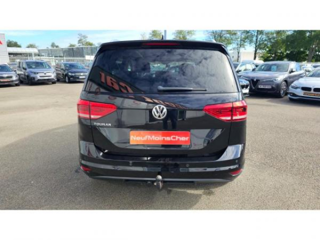 VOLKSWAGEN TOURAN Trendline 1.6 TDI 115cv 7places + Toit Pano + Attelage + ACC + Camera de Recul + Clim Auto