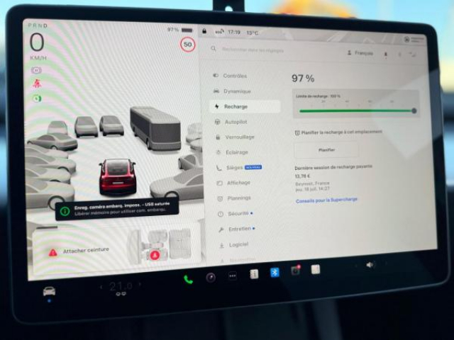 TESLA MODEL Y Propulsion MY2022 + Intérieur Premium noir et blanc + TVA Recuperable