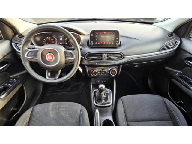 FIAT TIPO Easy 1.4i 95cv