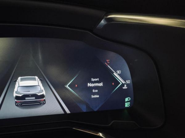 DS DS 7 CROSSBACK So Chic 1.5 BlueHDi 130cv EAT8 Inspiration OPERA + Toit pano + Hifi Focal + Night Vision + Led