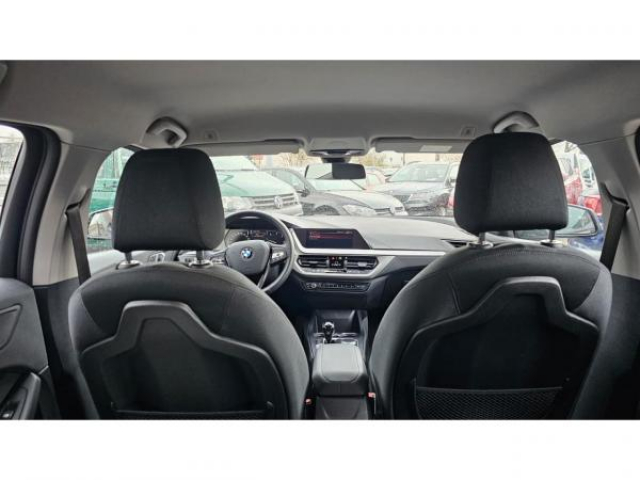 BMW SERIE 1 Advantage 116dA + Carplay + Radar AV et AR + Régulateur de vitesse + Ja16