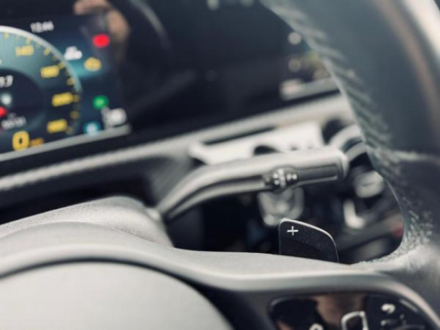 MERCEDES CLASSE A BERLINE Business Line 180d 7G-DCT + Camera de Recul + Sièges avant chauffants