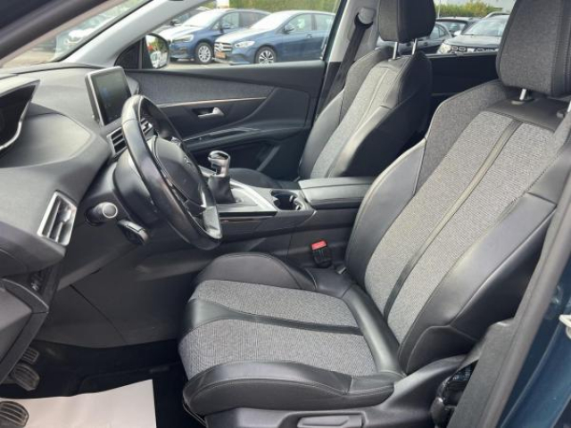 PEUGEOT 5008 Allure 1.5 BlueHDi 130cv