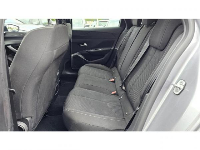 PEUGEOT 308 SW ACTIVE PACK 1.5 BlueHDi 130cv EAT8 + Sièges AV chauffants + Attelage + Navigation connect