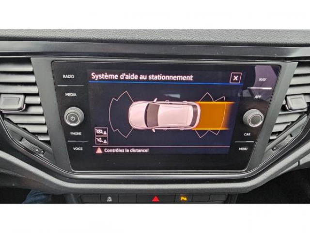 VOLKSWAGEN T-ROC Active 2.0 TDI 115cv + Carplay sans fil + Clim automatique + Navigation Discover Media