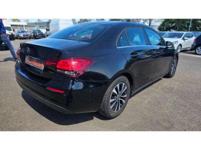 MERCEDES CLASSE A BERLINE Business Line 180D 7G-DCT + Pack navigation