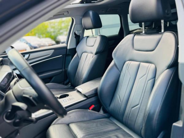 AUDI A6 AVANT Sport 35TDI S-tronic + Matrix + Cuir + Camera panoramique + Toit panoramique + MMI Plus