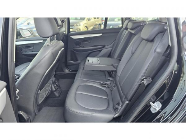 BMW serie 2 gran tourer ADVANTAGE 216dA BVA 7 Places + Attelage Amovible + Navigation + Sieges AV Chauffant