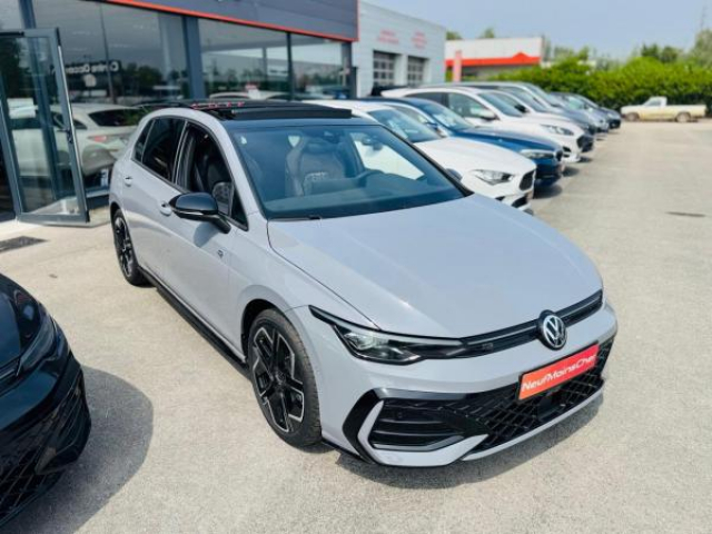 VOLKSWAGEN GOLF R-Line 1.5 eTSI 150cv DSG7 + Matrix LED + Toit Ouvrant + Camera 360 + NEUF 0KM