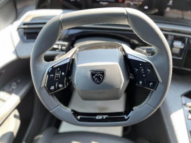 PEUGEOT 3008 GT Hybrid 136cv e-DCS6 + NEUF 0KM
