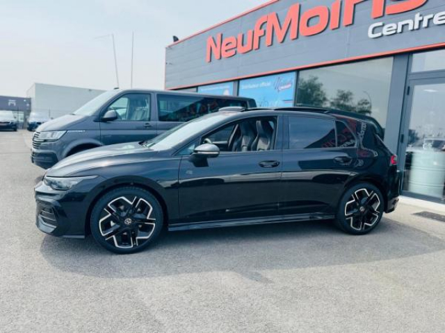 VOLKSWAGEN GOLF R-Line 1.5 eTSI 150cv DSG7 + Matrix LED + Toit Ouvrant + Camera 360 + NEUF 0KM