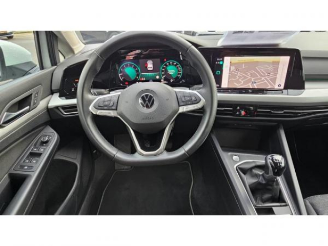 VOLKSWAGEN GOLF Life 1.5 TSI 130cv + Pack Travel Assist + Discover Pro