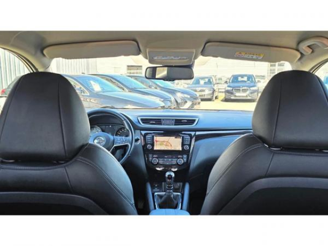 NISSAN QASHQAI 4x4 N-Connecta Intelligent 1.7 dCi 150cv inclus Camera 360 + Attelage