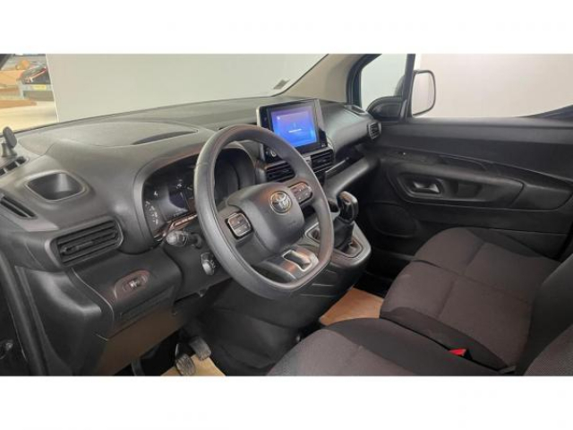 TOYOTA PROACE CITY Business Fourgon Medium 1.5 100cv D-4D Inclus Camera de recul + TVA RECUPERABLE