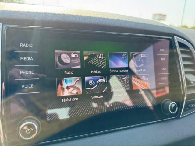 SKODA KAROQ Ambition 1.6 TDI 116cv + Caméra de recul + Sièges avant chauffants